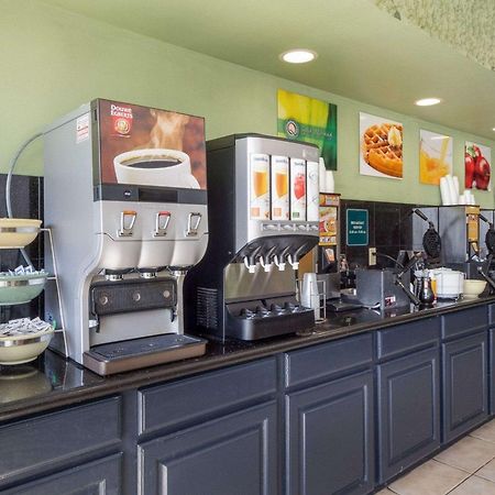 Quality Inn & Suites On The Beach Корпъс Кристи Екстериор снимка