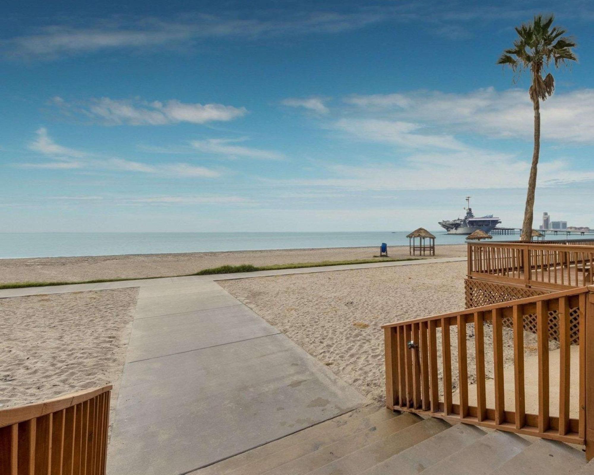 Quality Inn & Suites On The Beach Корпъс Кристи Екстериор снимка